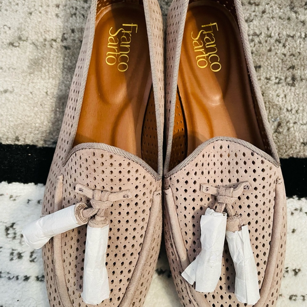 Franco Sarto Perforated Loafer Flat Laser Cut Tassel Taupe Women's 8.5